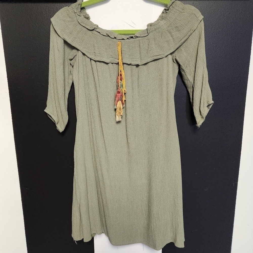 Ribbed ruffle tassel tunic top - Picture 4 of 6